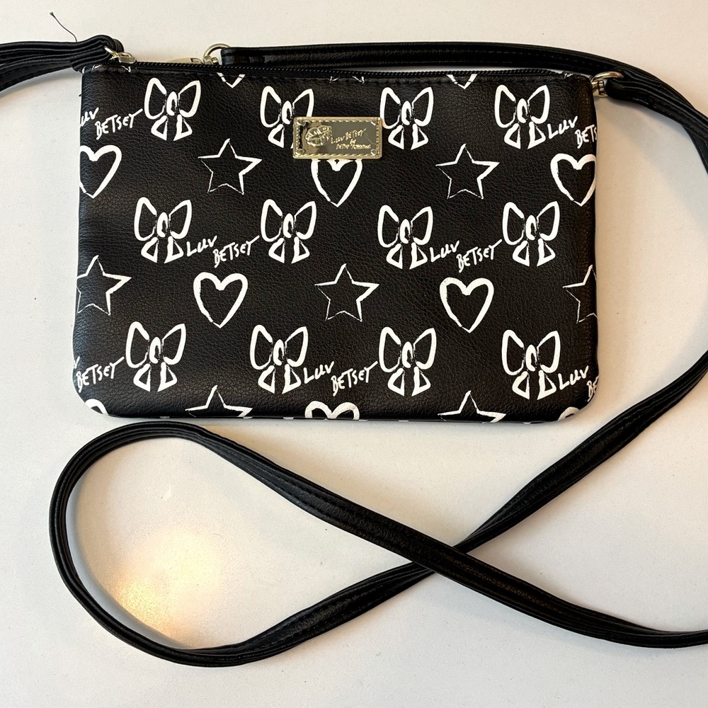 Betsy Johnson cross body bag/clutch.